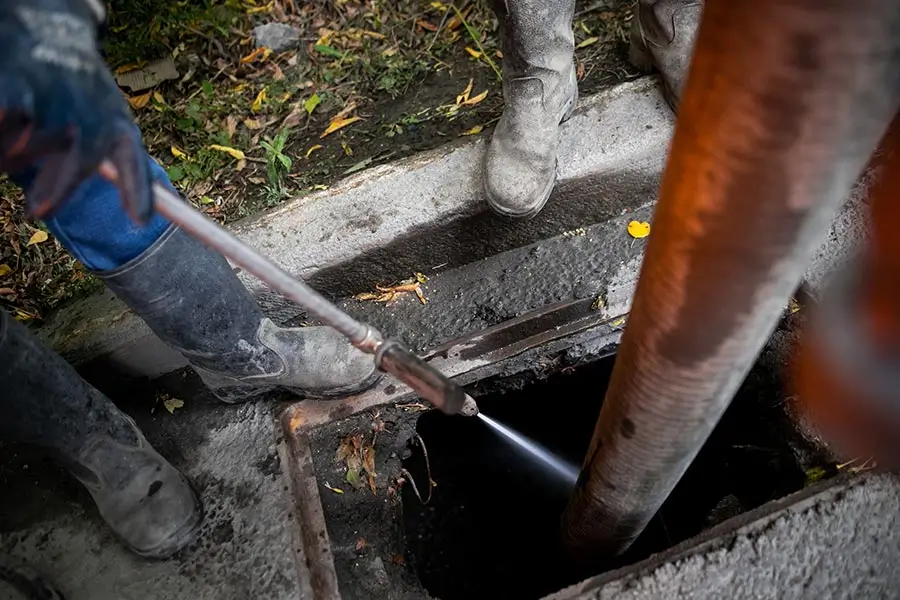 Cleaning Drains Using Hydro-Jetting.
